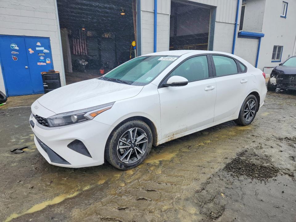 2022 KIA FORTE — VIN 3KPF24AD3NE472429