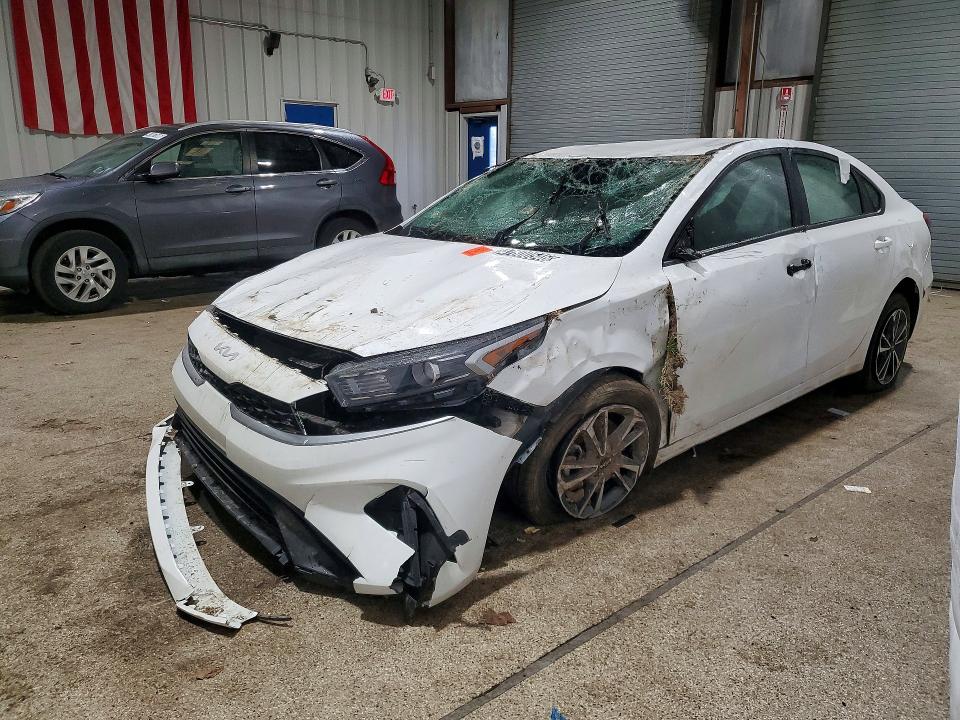 2024 KIA FORTE — VIN 3KPF24AD0RE743856