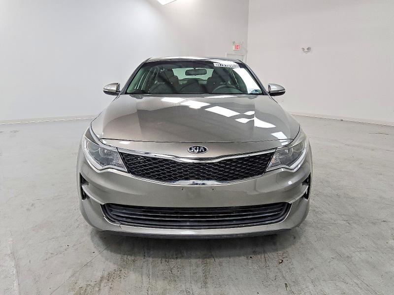 5XXGT4L38HG165906