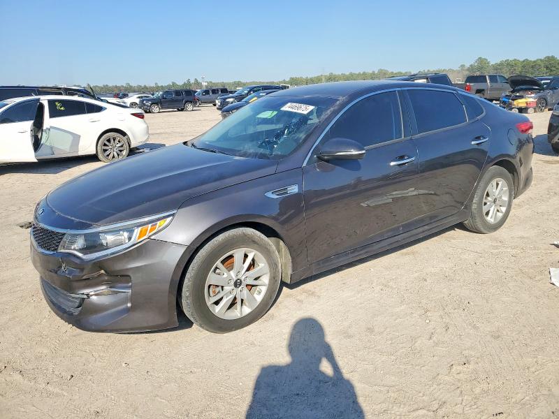 2017 KIA OPTIMA — VIN 5XXGT4L30HG167343