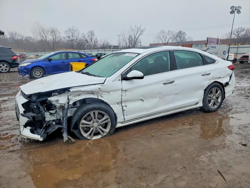 2019 HYUNDAI SONATA — VIN 5NPE34AF9KH770131