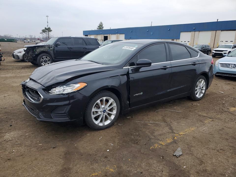 2019 FORD FUSION — VIN 3FA6P0LU4KR196442