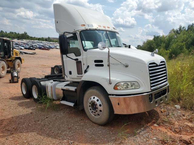2011 MACK UNKNOWN — VIN 1M1AW02Y6BM017063