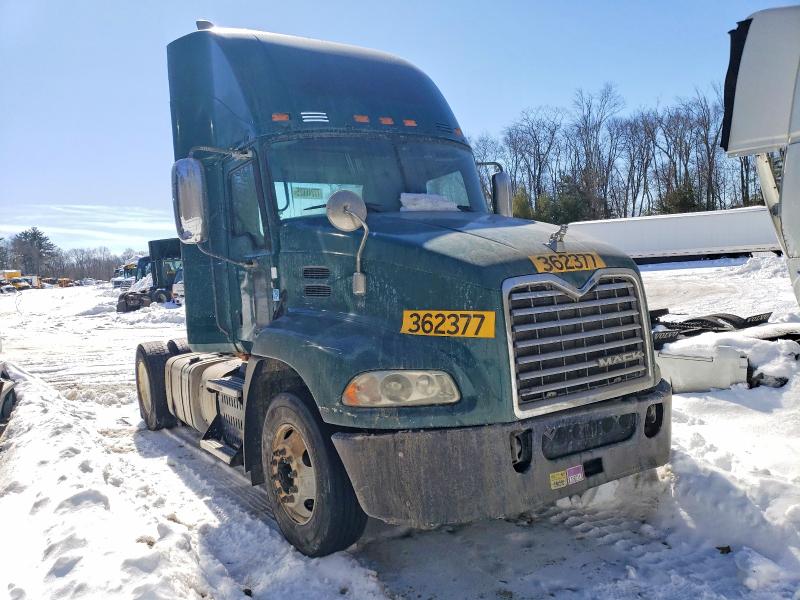 2017 MACK CXU613 — VIN 1M1AW01X9HM009685