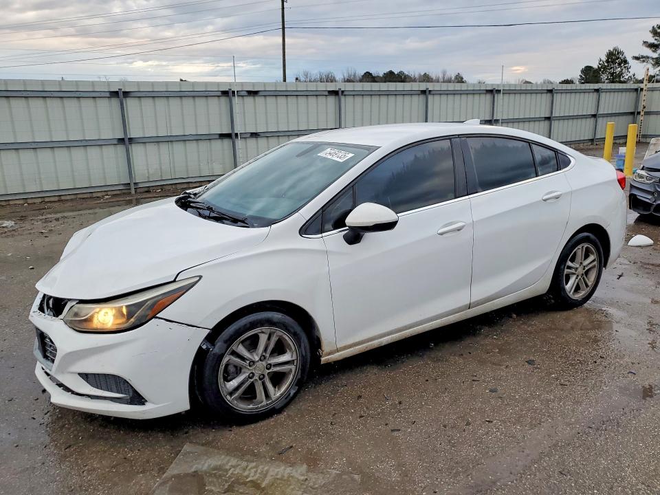2018 CHEVROLET CRUZE — VIN 1G1BE5SM6J7138019