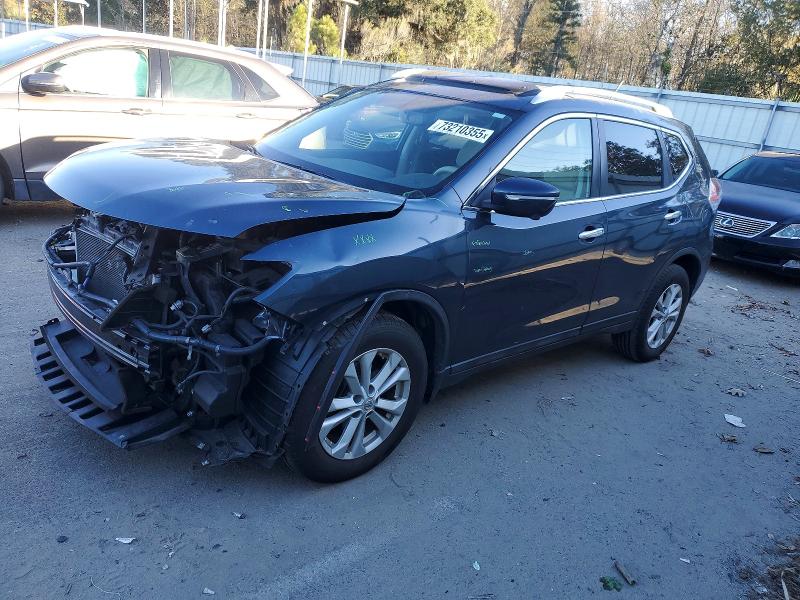 2015 NISSAN ROGUE S — VIN 5N1AT2MT3FC881422