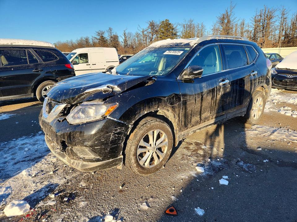 2015 NISSAN ROGUE S — VIN 5N1AT2MV4FC843683