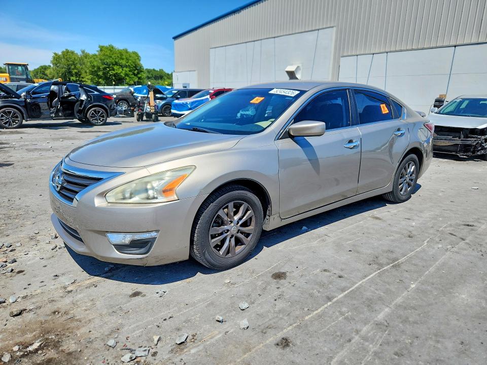 2015 NISSAN ALTIMA — VIN 1N4AL3AP9FC463258