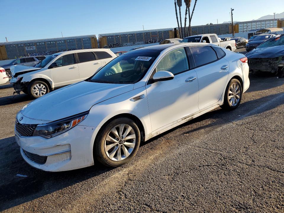 2017 KIA OPTIMA — VIN 5XXGU4L3XHG153690