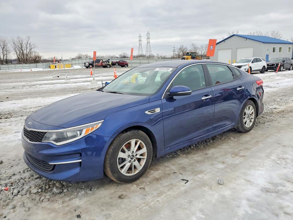 2018 KIA OPTIMA — VIN 5XXGT4L33JG208215