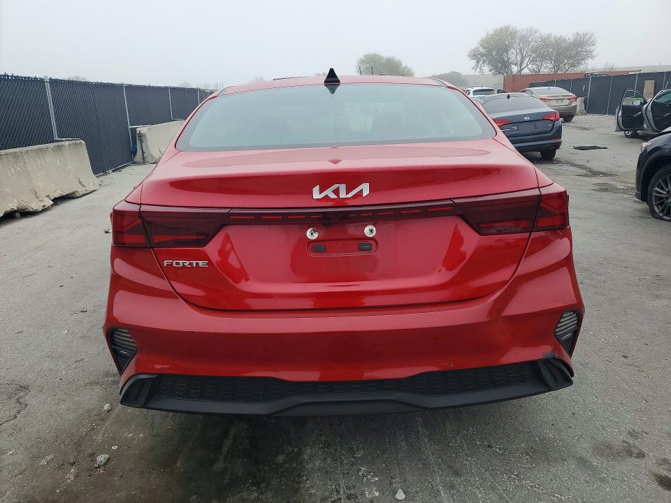 3KPF24AD1PE574895