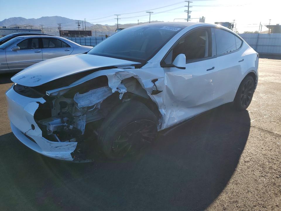 2023 TESLA MODEL Y — VIN 7SAYGAEE7PF787066