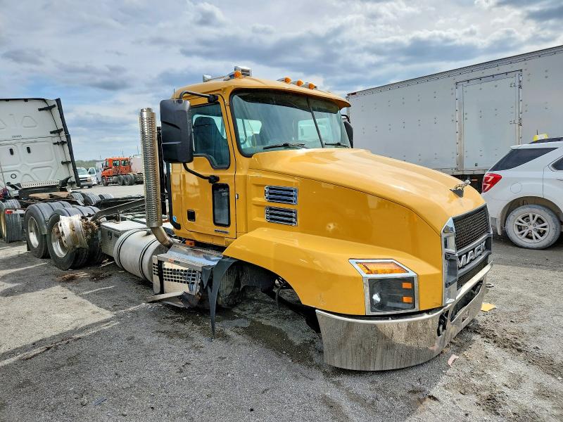 2023 MACK ANTHEM — VIN 1M1AN4GY3PM033683
