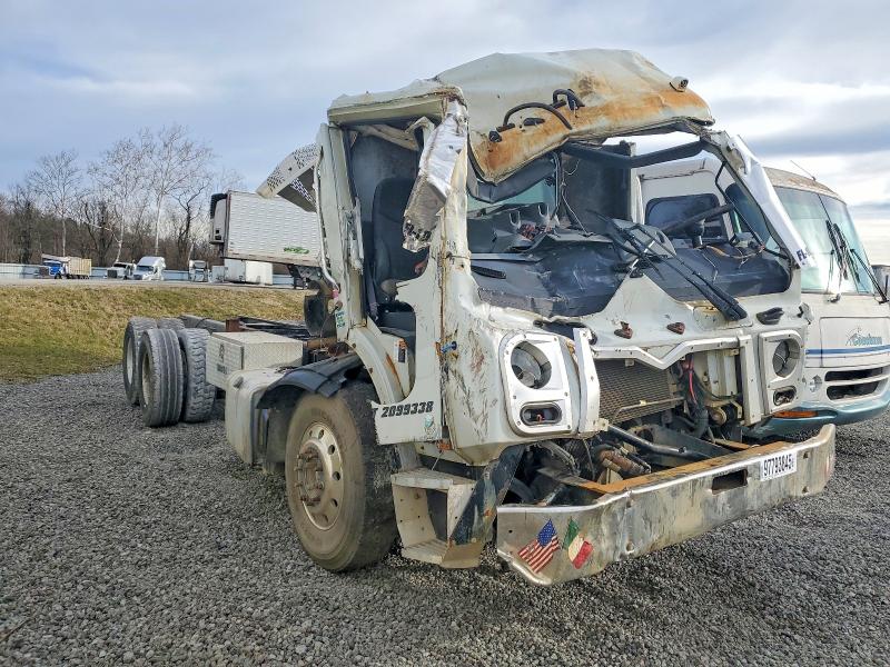 2018 MACK 600 MRU600 — VIN 1M2AV04C1JM019298