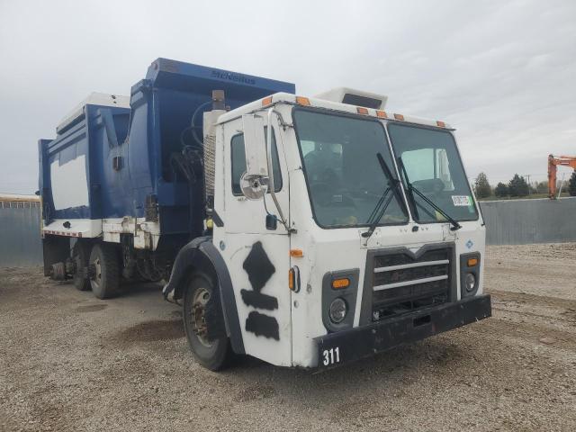 1M2AU14C1EM001981