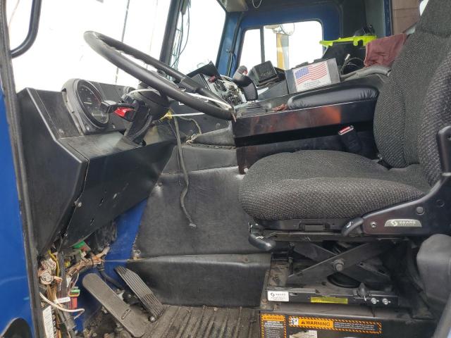 1M2AU04CXFM009511