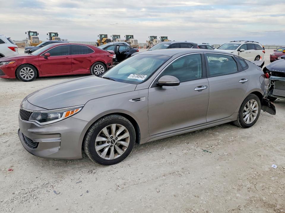 2016 KIA OPTIMA — VIN 5XXGT4L37GG045478