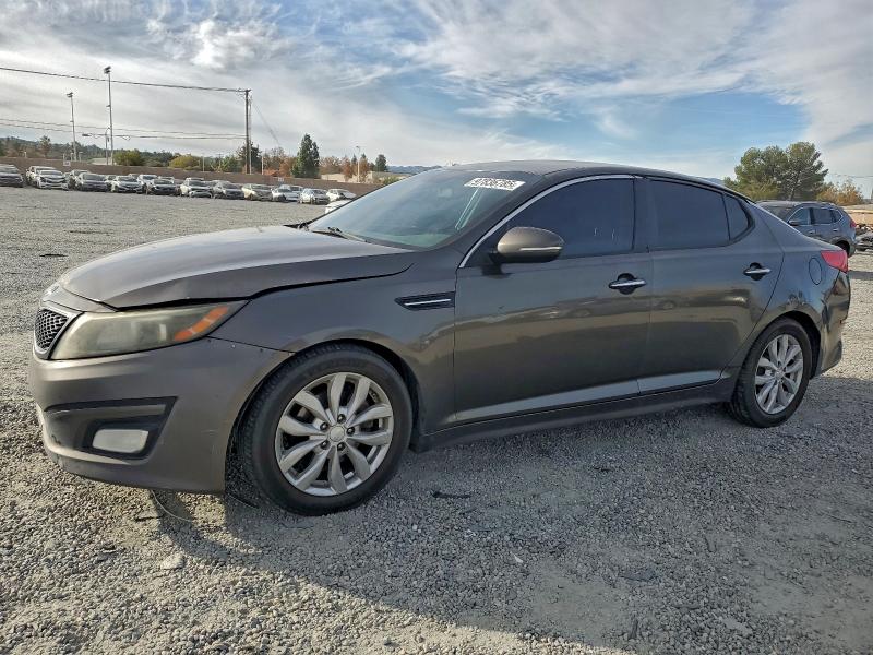 2015 KIA OPTIMA — VIN 5XXGM4A78FG349212