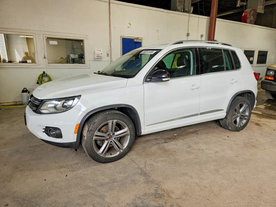 2017 VOLKSWAGEN TIGUAN — VIN WVGUV7AX1HW509056
