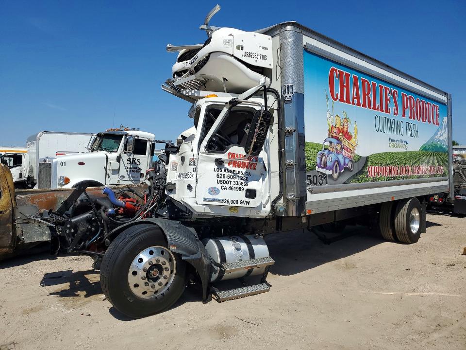 1M2MDBAA5PS005617
