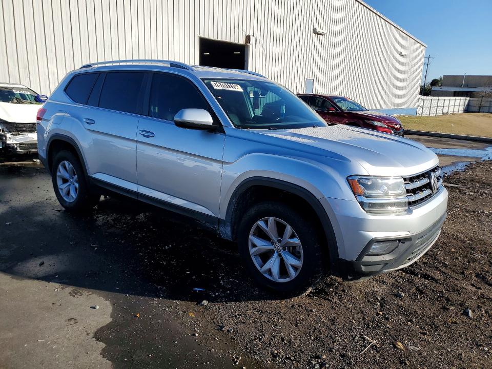 1V2DR2CA3KC533631