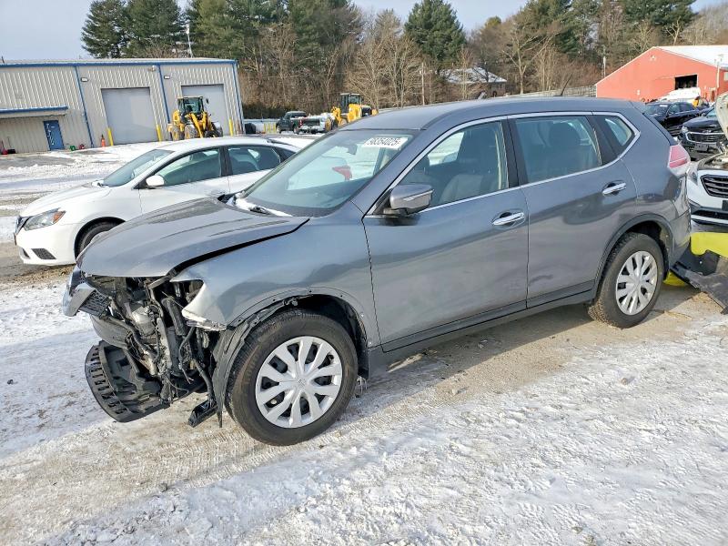 2015 NISSAN ROGUE S — VIN KNMAT2MV1FP558257