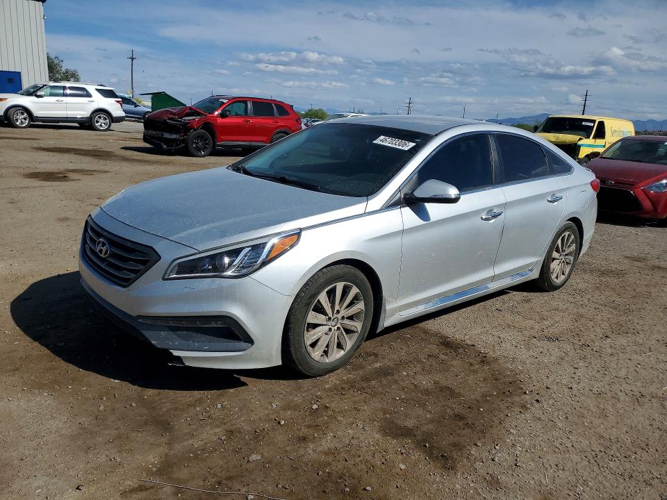 2015 HYUNDAI SONATA — VIN 5NPE34AF6FH203526