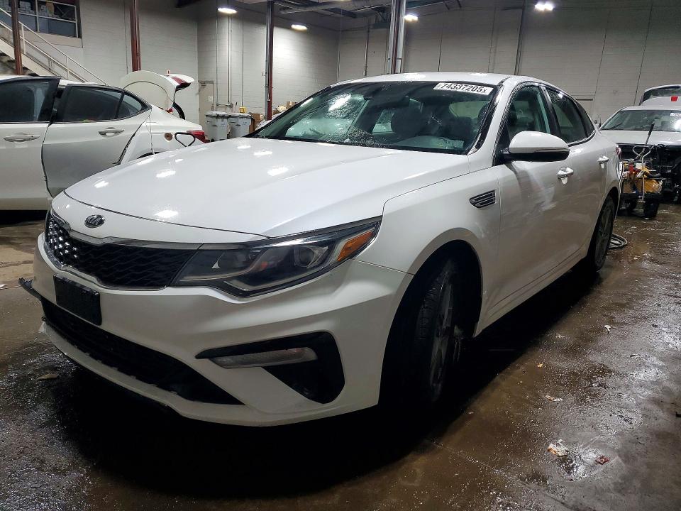 2019 KIA OPTIMA LX — VIN 5XXGT4L33KG365969