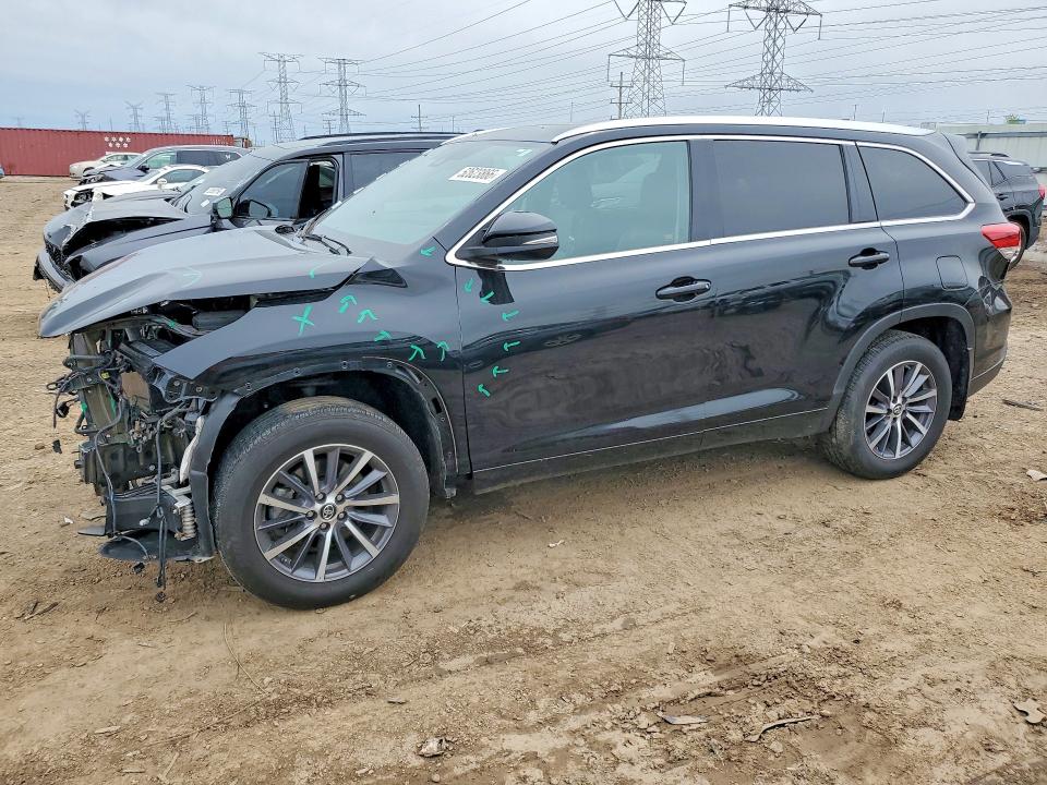 2018 TOYOTA HIGHLANDER — VIN 5TDJZRFH3JS536872