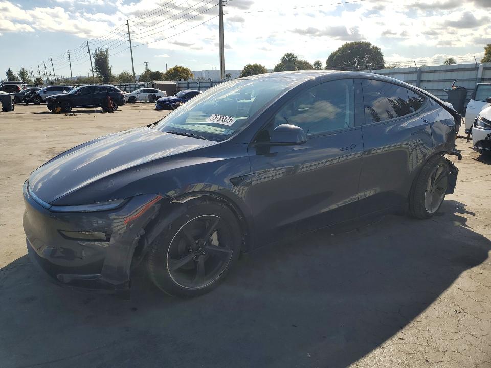2026 TESLA MODEL Y — VIN 7SAYGDED1TA465846