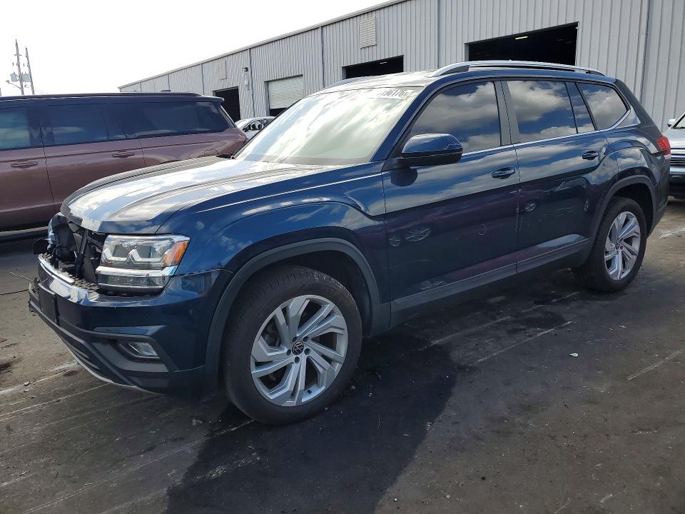 2018 VOLKSWAGEN ATLAS — VIN 1V2CR2CAXJC561579
