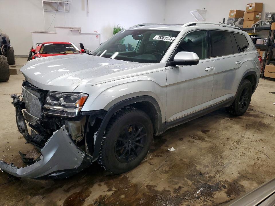 2018 VOLKSWAGEN ATLAS — VIN 1V2NR2CAXJC583641