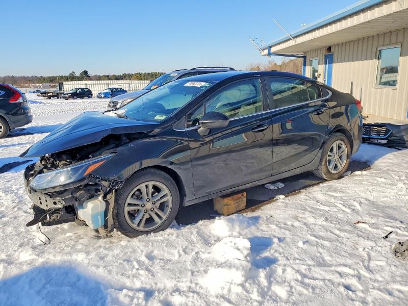 2018 CHEVROLET CRUZE — VIN 1G1BE5SM7J7206053