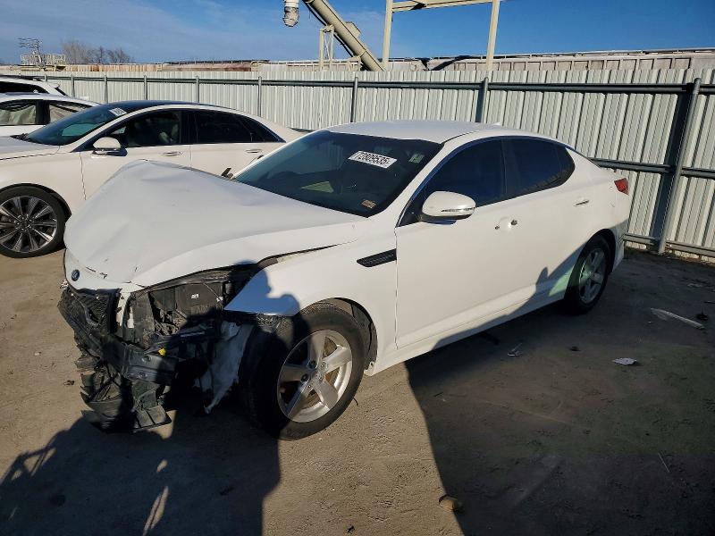 2015 KIA OPTIMA LX — VIN KNAGM4A70F5579361