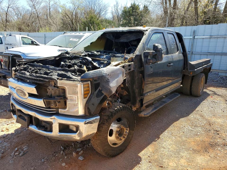 2019 FORD F350 — VIN 1FD8X3HT0KEG88341