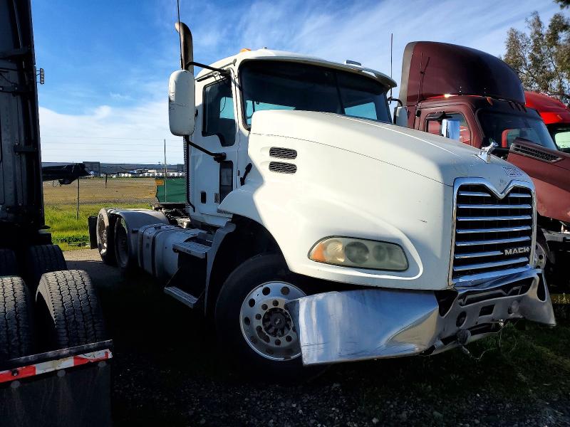2016 MACK 600 — VIN 1M1AW09Y2GM058075
