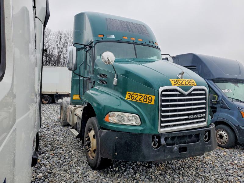 2017 MACK 600 — VIN 1M1AW01X1HM009597