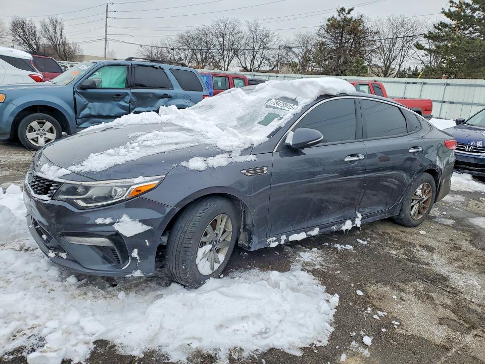 2019 KIA OPTIMA — VIN 5XXGT4L33KG290741