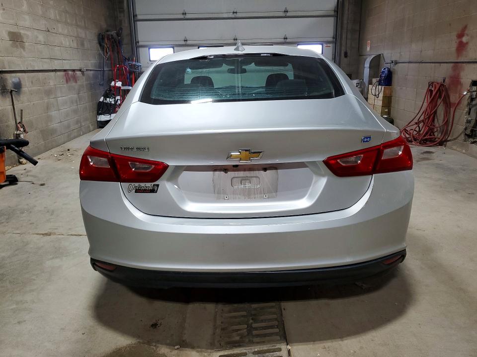 1G1ZJ5SU8HF261802