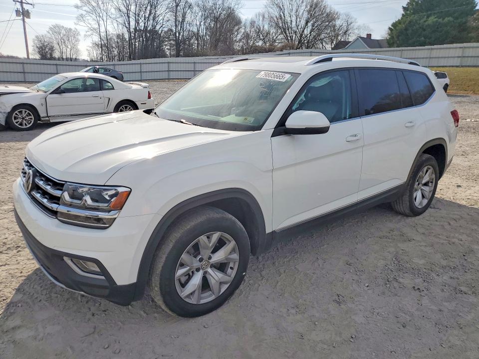 2018 VOLKSWAGEN ATLAS — VIN 1V2MR2CA1JC557036