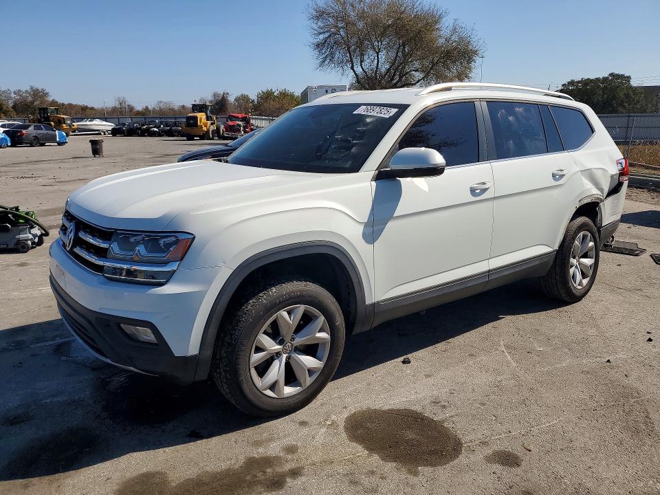 2018 VOLKSWAGEN ATLAS — VIN 1V2KR2CA9JC530142