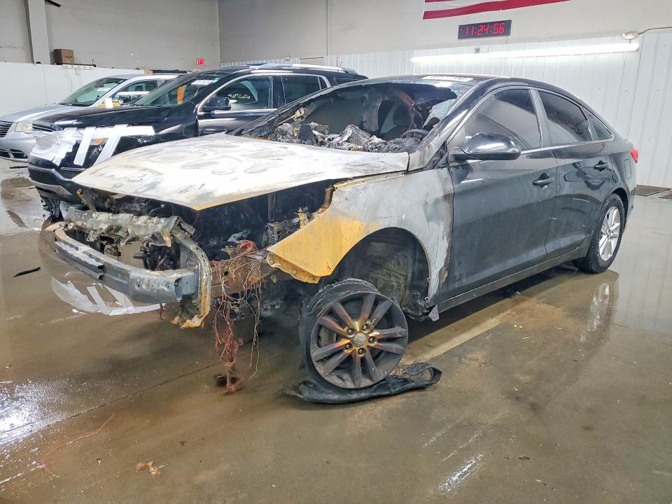 2015 HYUNDAI SONATA — VIN 5NPE24AF4FH202717