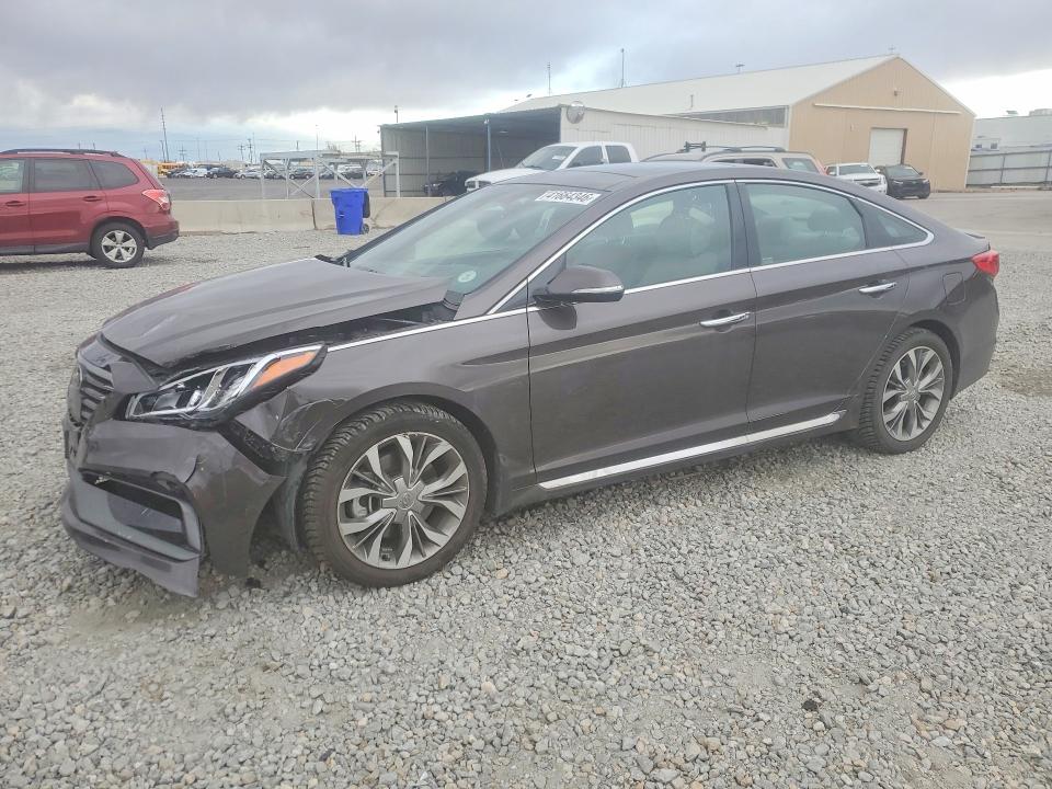 2015 HYUNDAI SONATA — VIN 5NPE34AB3FH118799