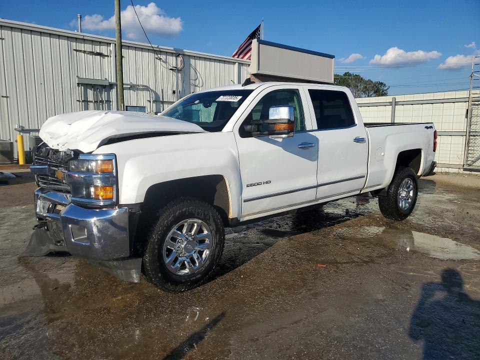 2015 CHEVROLET SILVERADO — VIN 1GC1KWEG1FF519605