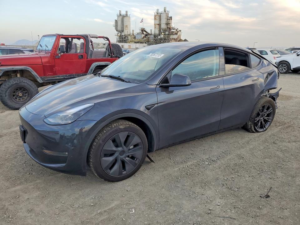 2025 TESLA MODEL Y — VIN 7SAYGDEE7SF280758