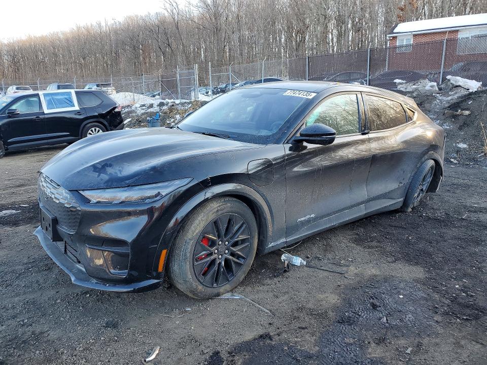 2025 FORD MUSTANG MACH-E — VIN 3FMTK3SU8SMA22932
