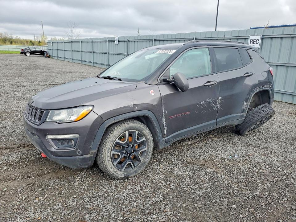 3C4NJDDB8JT493534