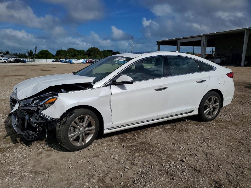 2018 HYUNDAI SONATA — VIN 5NPE34AF4JH701961