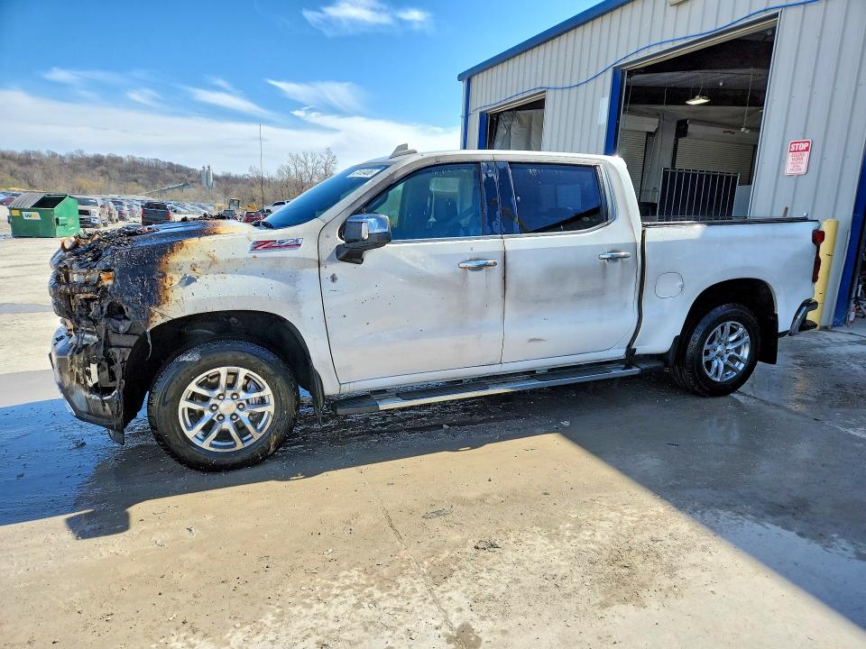 2020 CHEVROLET SILVERADO — VIN 1GCUYGED7LZ237471