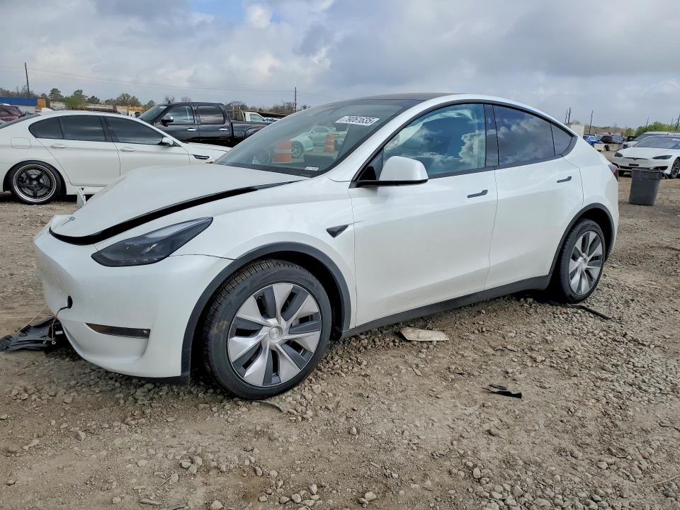 2023 TESLA MODEL Y — VIN 7SAYGDEE5PF875857